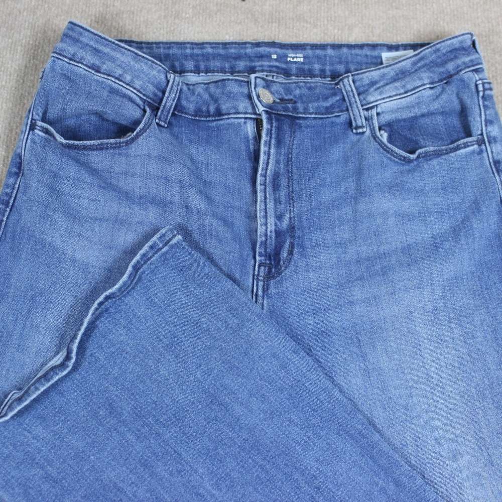 Old Navy Women High-Rise Flare Jeans Medium‎ Wash Blue Denim Size 12